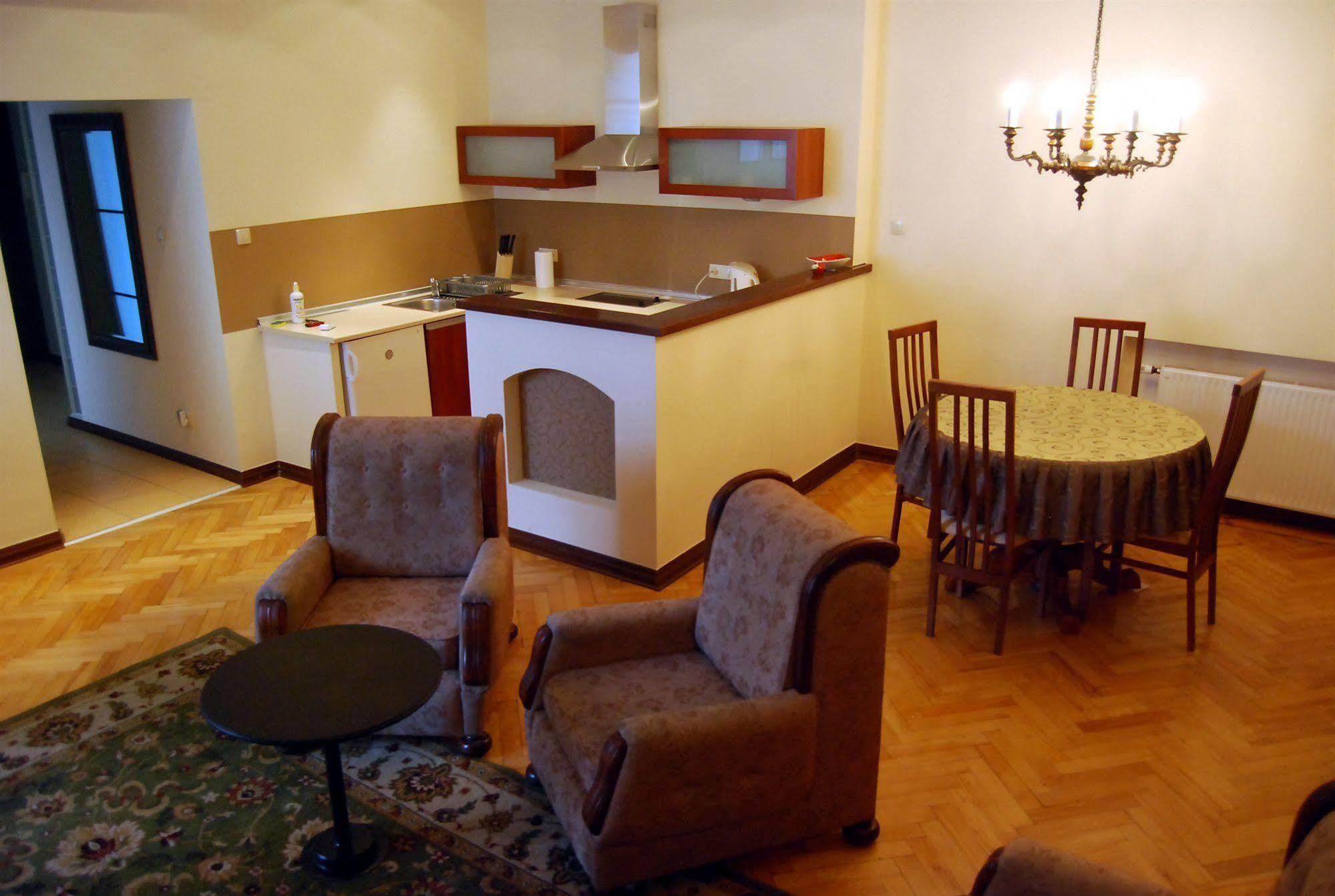 לודז' Home & Travel מראה חיצוני תמונה